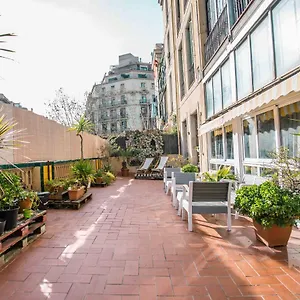 360 Borne Albergue Barcelona